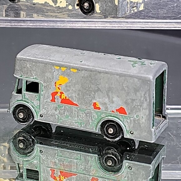 Lesney Budgie Diecast Buses And Vans 4pcs Total Vintage Collectibles England - Picture 5 of 13